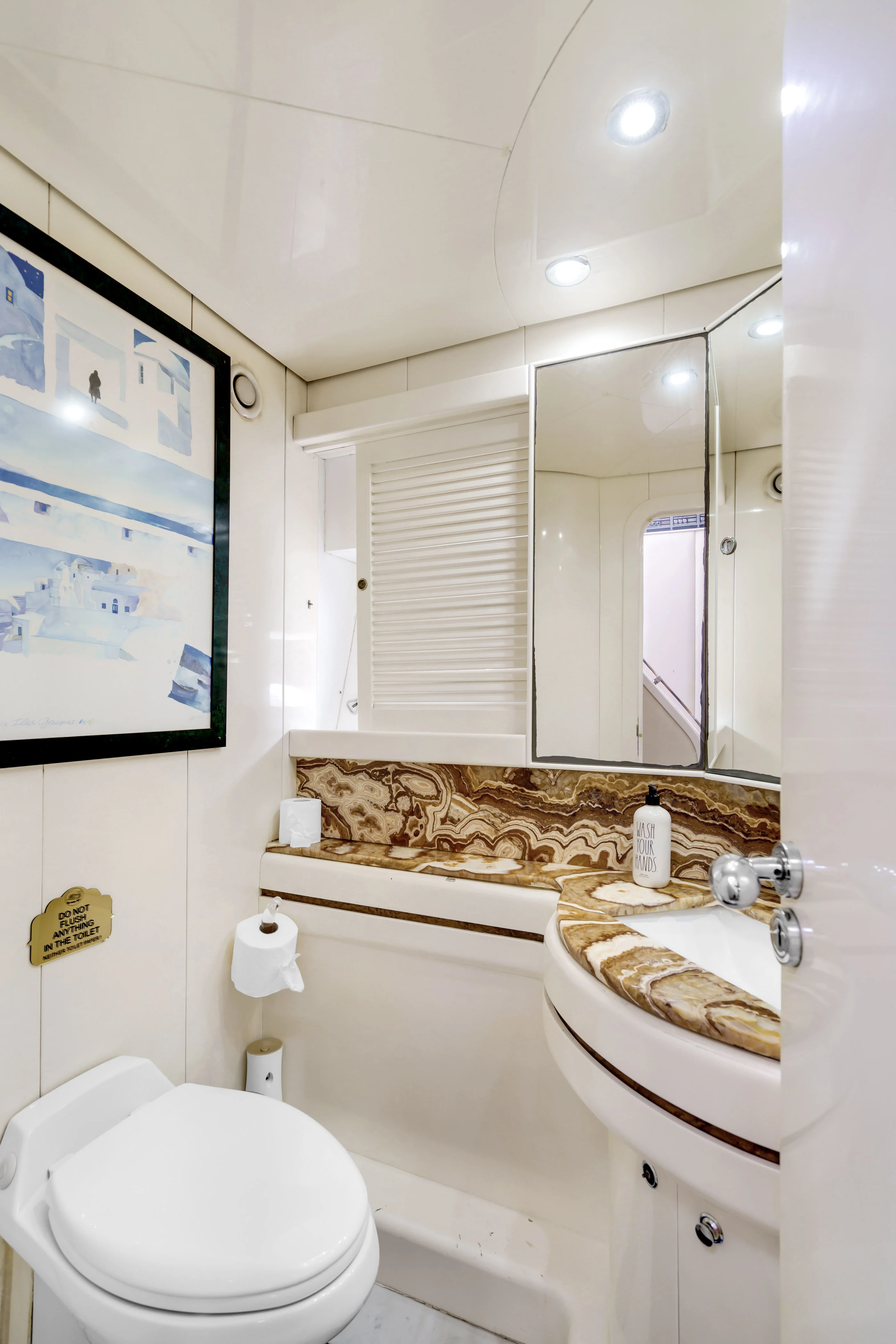 85ft Baia sophisticated interiors